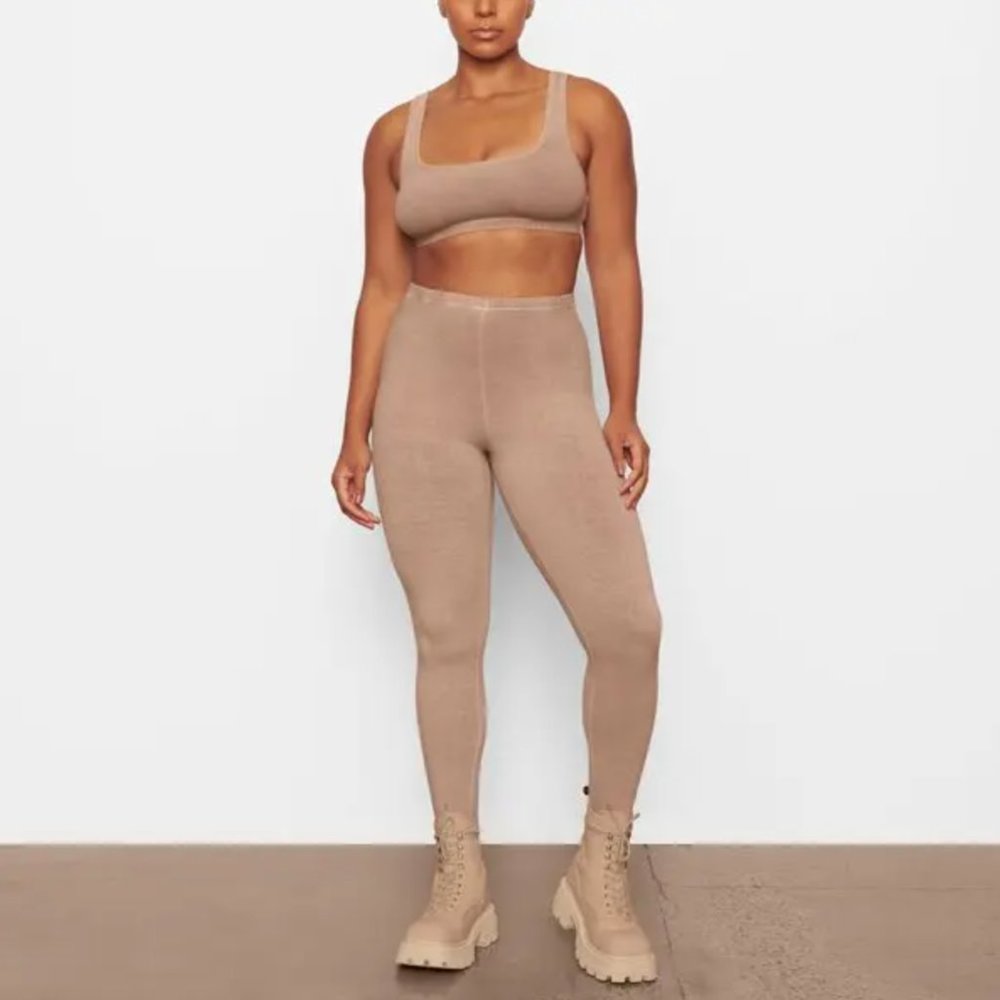 SKIMS Outdoor Leggings in Tigers Eye (Size 2X)